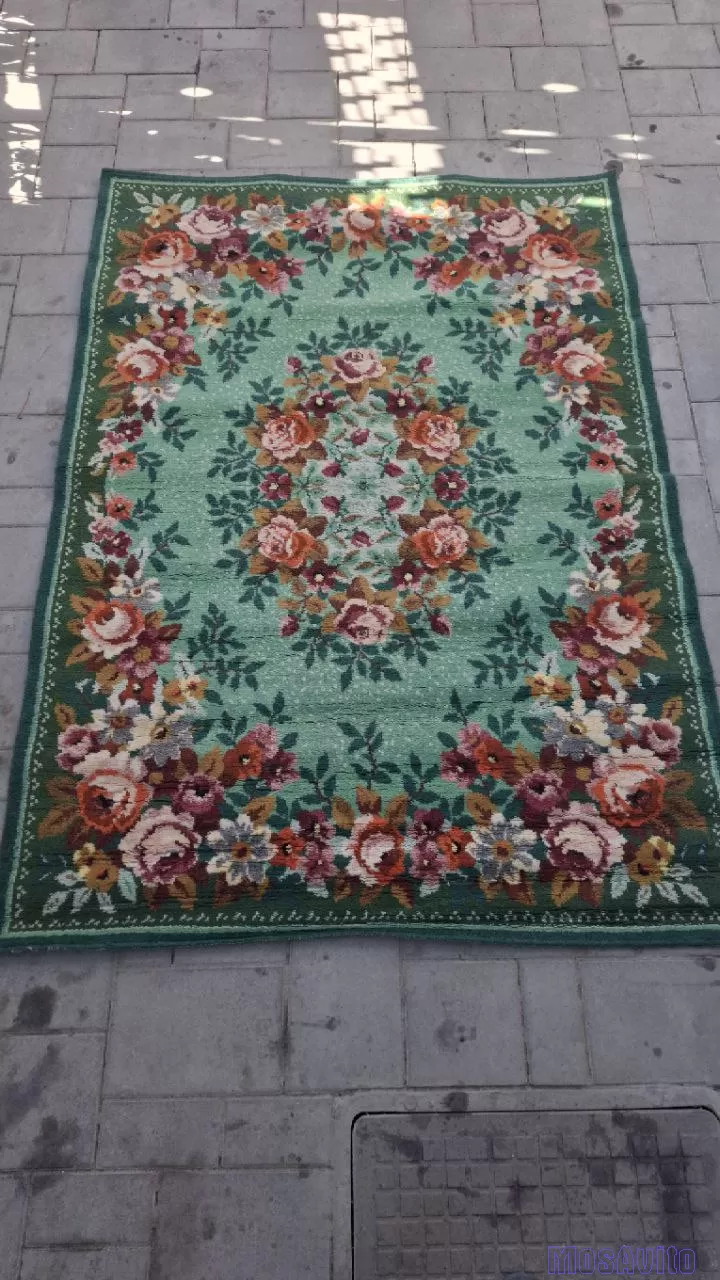 Продам ковер б-у 3