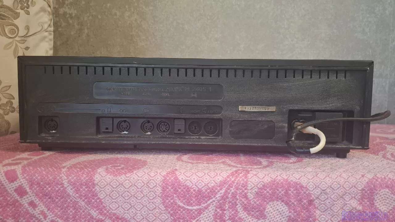 Продам магнитофон маяк M240 s-1
