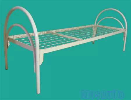 Кровати металлические, столы офисные